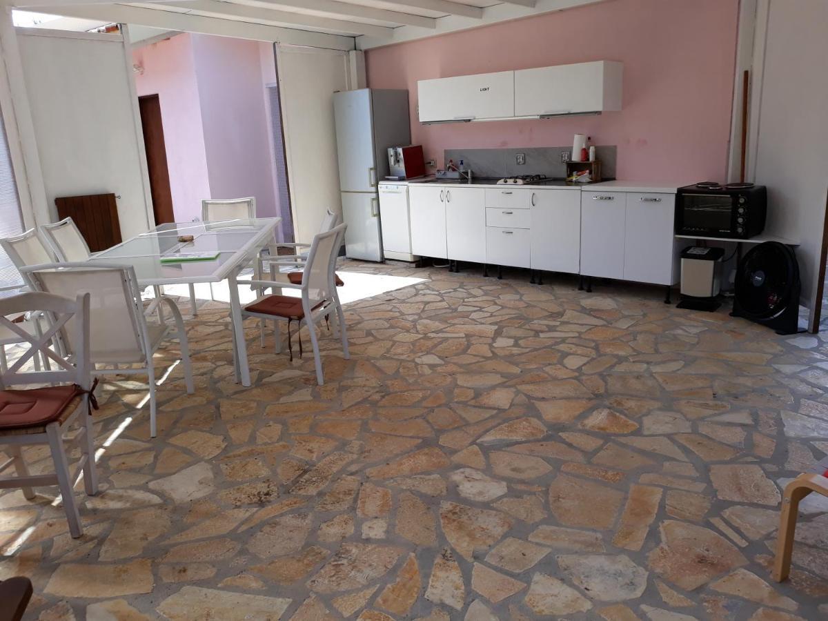 Giannádes Holiday Home Matthaeus Am Corfutrail, Ferienoase Im Olivenhain 3 Km Zum Meer מראה חיצוני תמונה