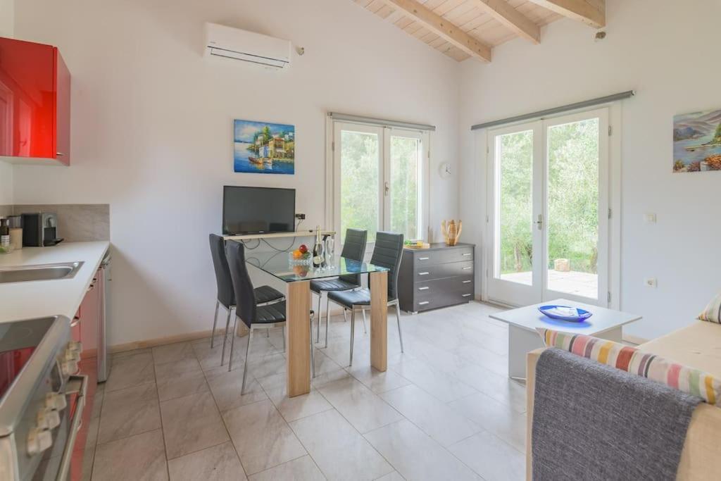 Giannádes Holiday Home Matthaeus Am Corfutrail, Ferienoase Im Olivenhain 3 Km Zum Meer מראה חיצוני תמונה