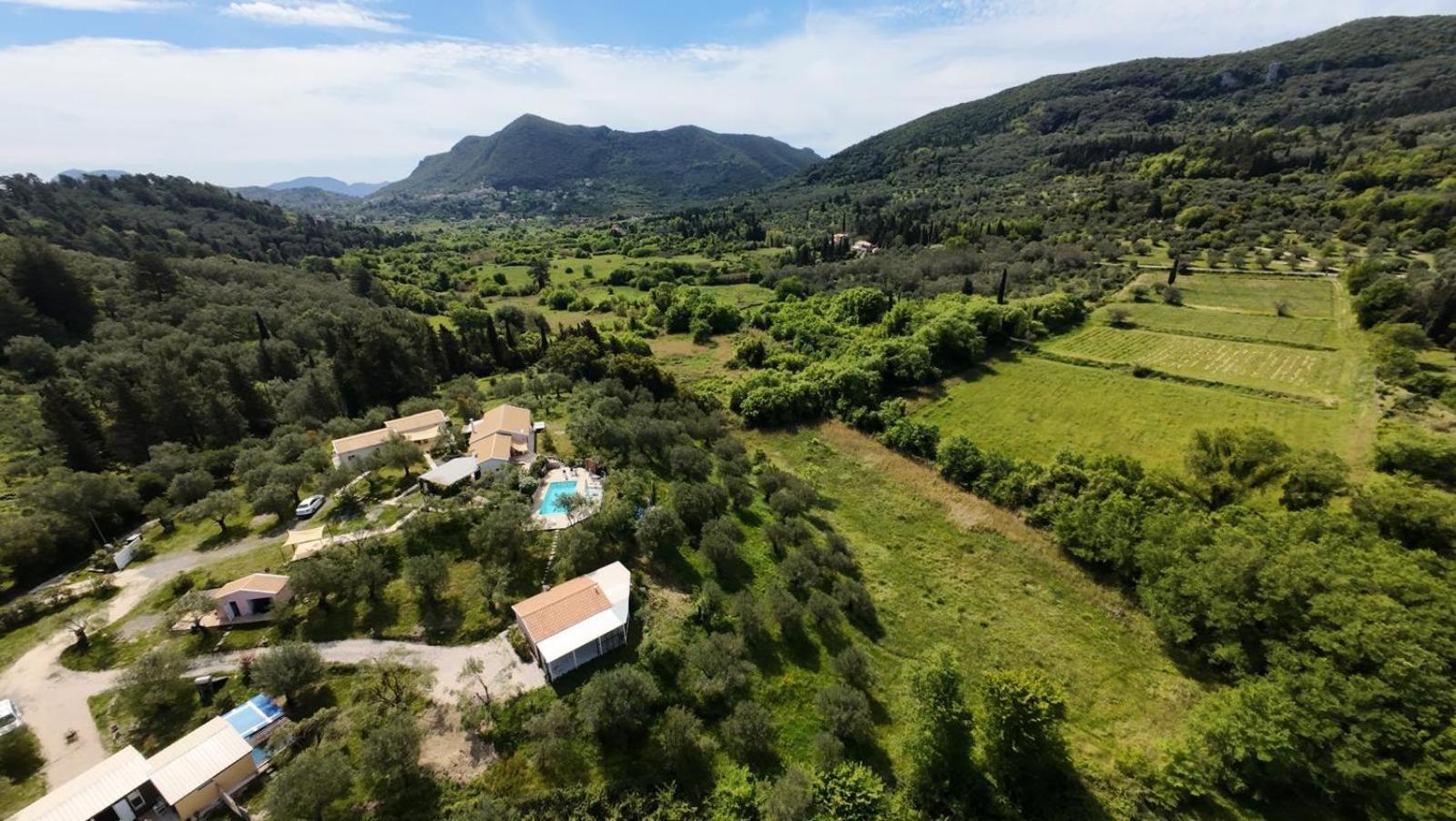 Giannádes Holiday Home Matthaeus Am Corfutrail, Ferienoase Im Olivenhain 3 Km Zum Meer מראה חיצוני תמונה