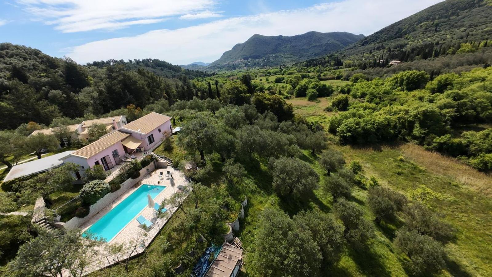 Giannádes Holiday Home Matthaeus Am Corfutrail, Ferienoase Im Olivenhain 3 Km Zum Meer מראה חיצוני תמונה