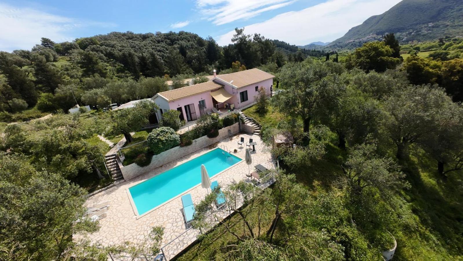 Giannádes Holiday Home Matthaeus Am Corfutrail, Ferienoase Im Olivenhain 3 Km Zum Meer מראה חיצוני תמונה