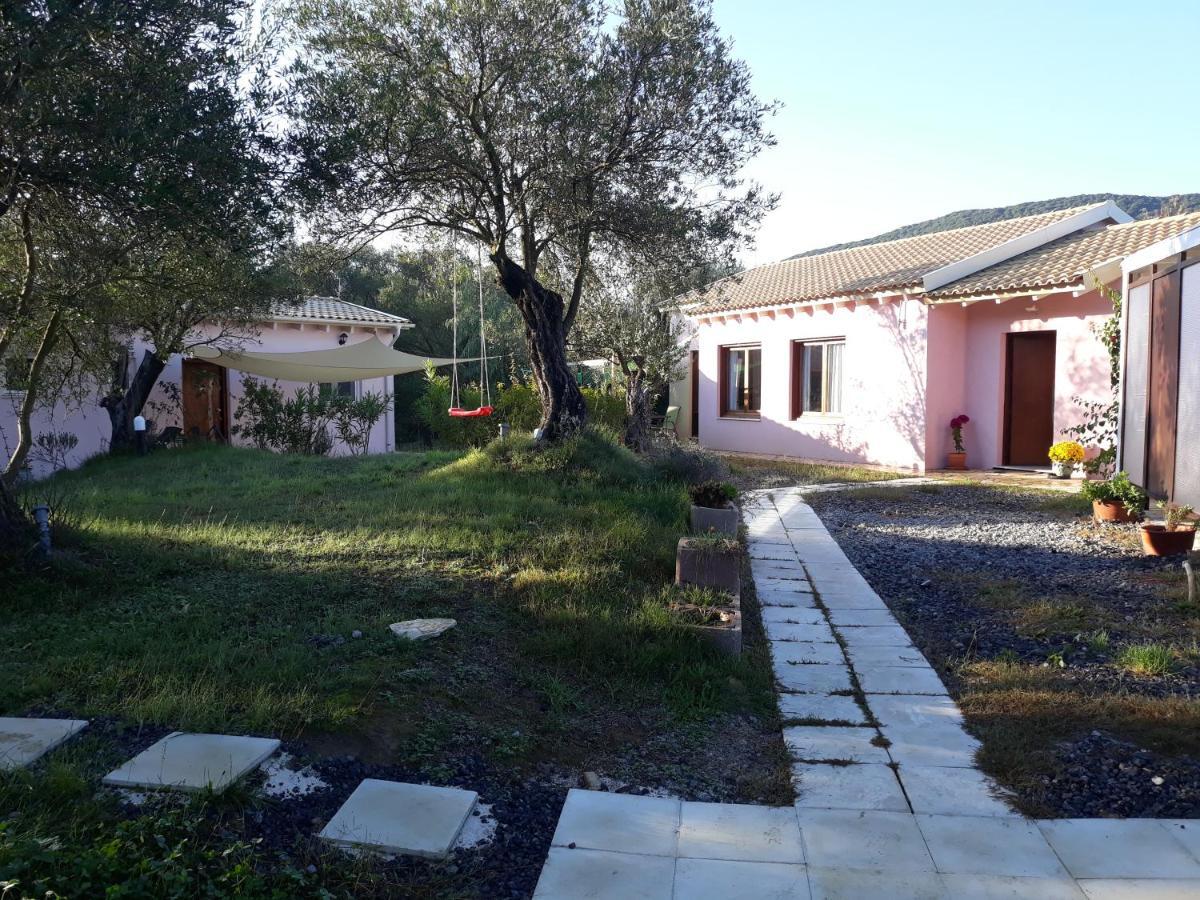 Giannádes Holiday Home Matthaeus Am Corfutrail, Ferienoase Im Olivenhain 3 Km Zum Meer מראה חיצוני תמונה